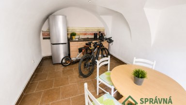 Prodej bývalé restaurace 220 m² s pozemkem 932 m² a stodolou – Ostružno, Nezdice na Šumavě