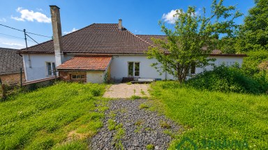 Prodej bývalé restaurace 220 m² s pozemkem 932 m² a stodolou – Ostružno, Nezdice na Šumavě
