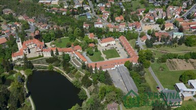 Prodej pozemku 1000m2 Průhonice