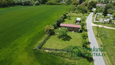 Prodej pozemku 972 m2,  Velečín