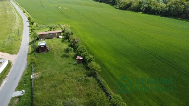 Prodej pozemku 972 m2,  Velečín