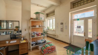 Prodej komerčních prostor, 125 m2 