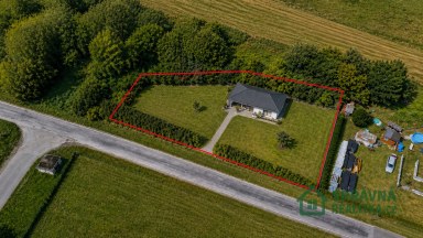 Prodej pozemku Kvášňovice 1840 m2