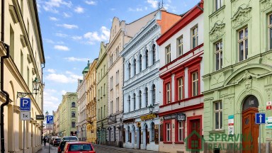 Velkorysý mezonet 113 m² v historickém centru Plzně se dvěma obytnými úrovněmi